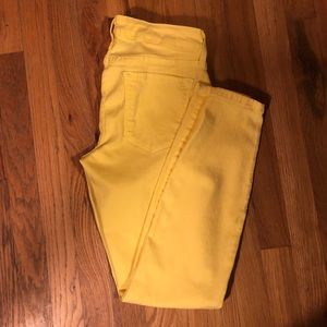 Bebe yellow jeans size 29
